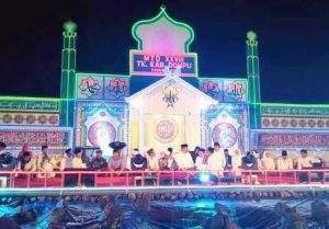 Pembukaan MTQ ke-28 Kabupaten Dompu, Selasa (10/9) malam ini, diawali  dengan dzikir dan yasinan bersama di Lapangan Bola Kandai Dua. (ady  ardiansah/lakeynews.com)